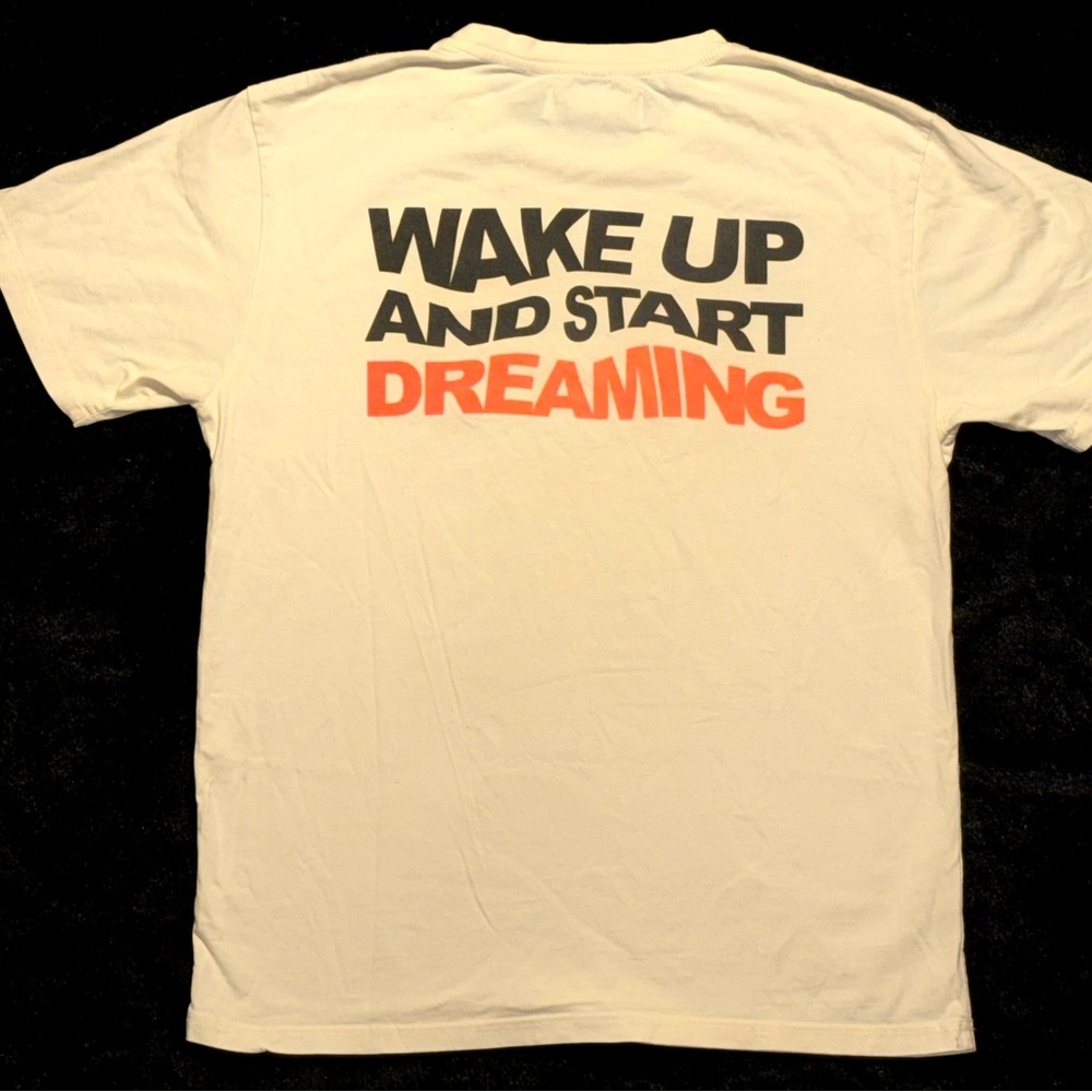 WAKE UP Tee - Picture 2 of 3